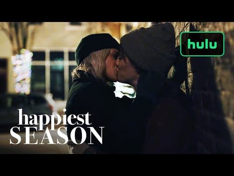 Creating A Holiday Rom-Com (Featurette)