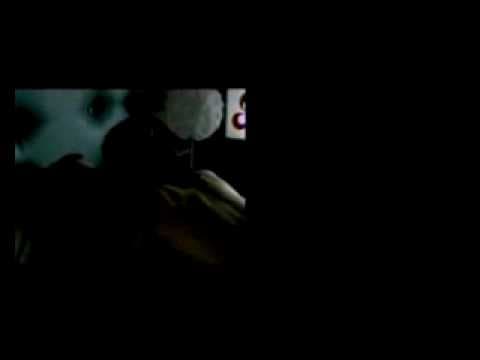 En La Cama (trailer)