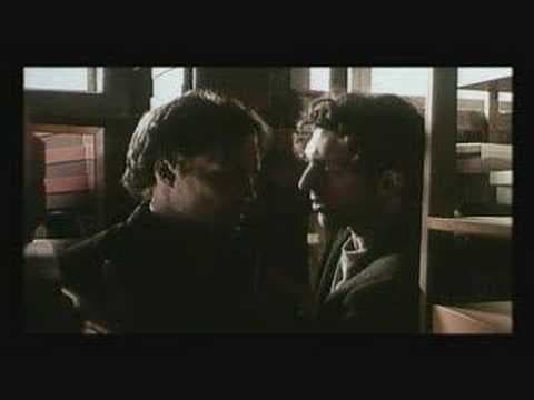 l'appartement theatrical trailer