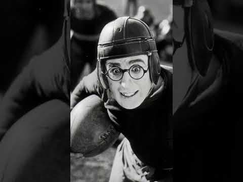 Harold Lloyd on THE FRESHMAN.