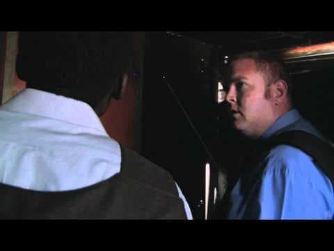 District 9 - Clip "Eviction" - 1080p