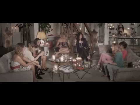 SOUS LES JUPES DE FILLES - Official trailer VF