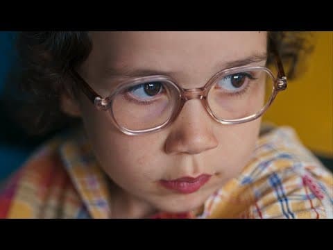 Official HD Trailer [Subtitled]