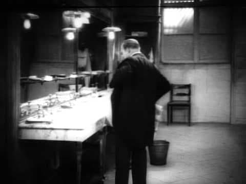 The Last Laugh F.W. Murnau 1924.avi