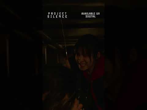 Trapped on a bridge, these survivors fight for their life. [Dubbed]