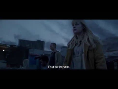 Don't Grow Up / Don't Grow Up (Alone) (2015) - Trailer (French Subs)