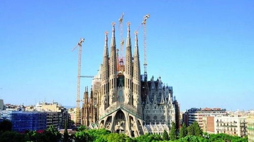 SAGRADA: El misteri de la creació