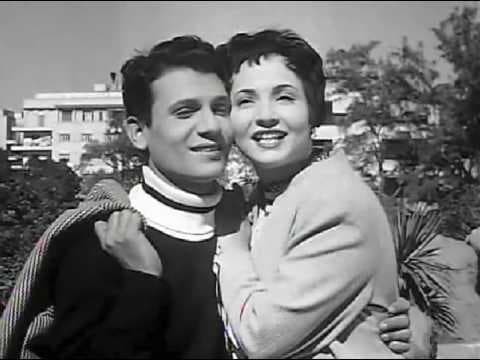 من تسجيلاتى لعبد الحليم وشادية كلمات فتحى قورة ولحن منير مراد والاغنية تعالى أقولك