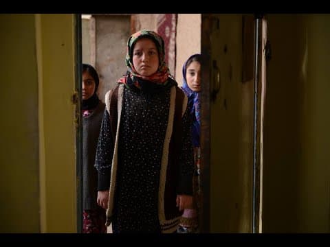 Black Scarf: Trailer