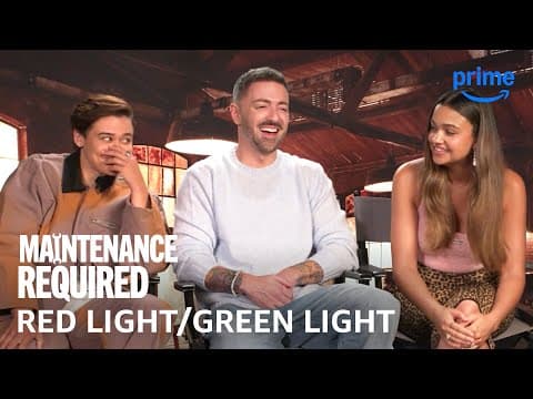 Cast Plays: Red Light/Green Light