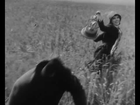 Gloriously Beautiful Clip - Murnau's City Girl(1930)