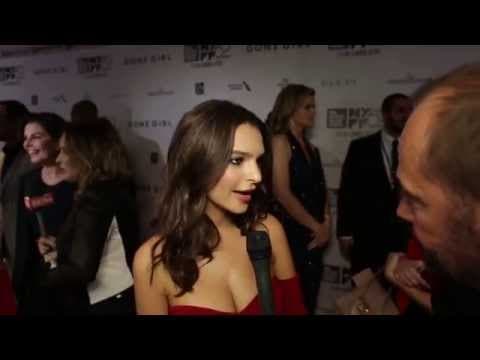 NYFF52 "Gone Girl" Red Carpet | Emily Ratajkowski