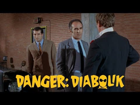 4K Restoration Clip | The Perfect Heist Setup — Police Cash Transport Scene