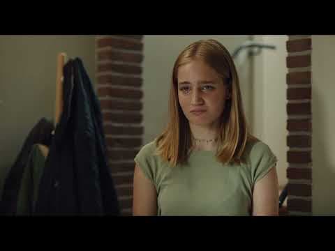 DIRECTOR'S CUT 002