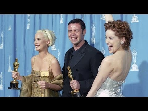 The Adventures of Priscilla, Queen of the Desert Wins Costume Design: 1995 Oscars